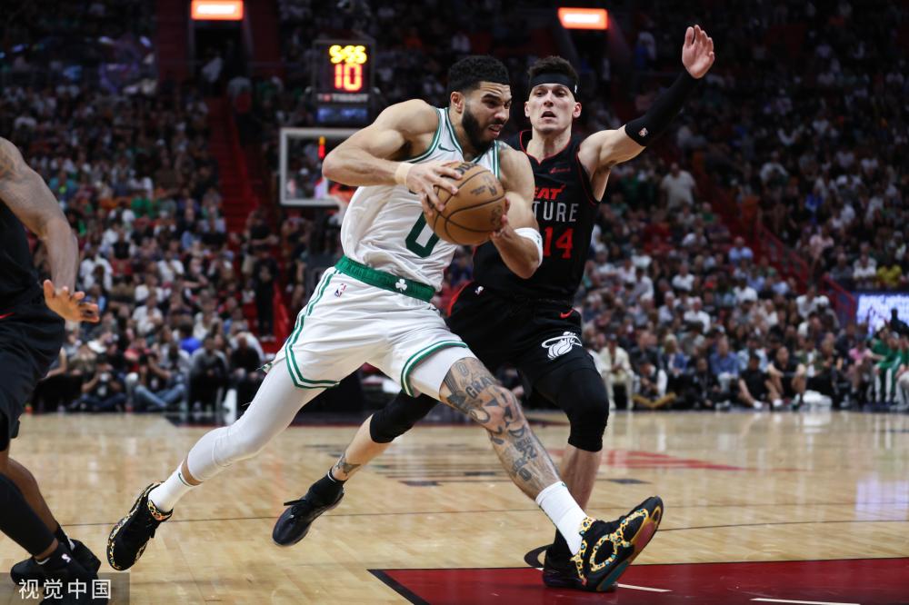 4不敌曼城 4不敌曼城