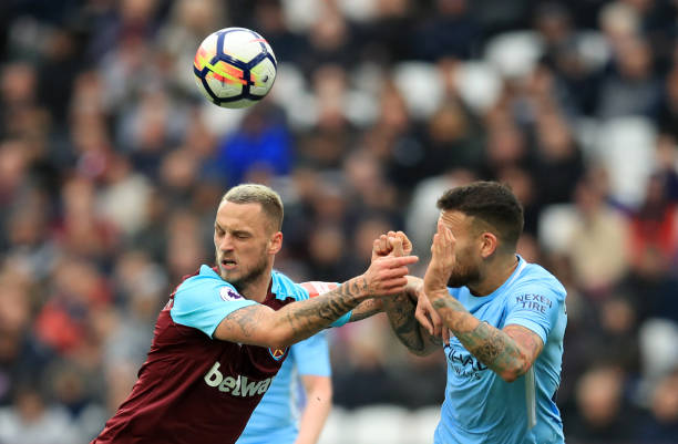 大禁区前精 大禁区前精